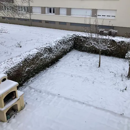 Grande Maison Avec Jardin Hébergement de vacances *