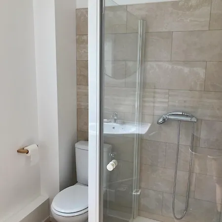 Hébergement de vacances Maison familiale avec jardin - 5 chambres Caen