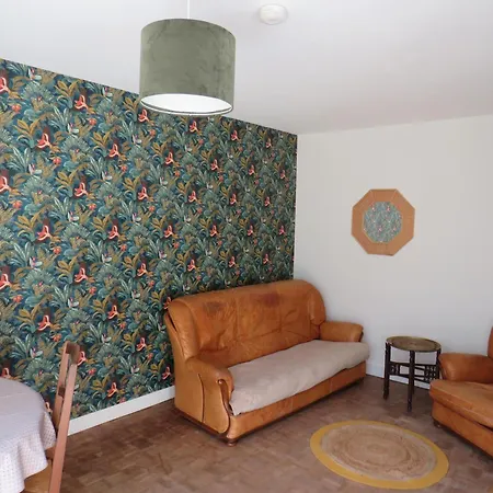 Grande Maison Avec Jardin Hébergement de vacances *
