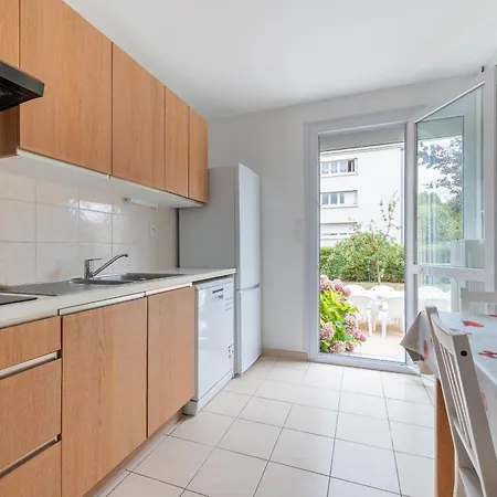 Maison Familiale Avec Jardin - 5 *